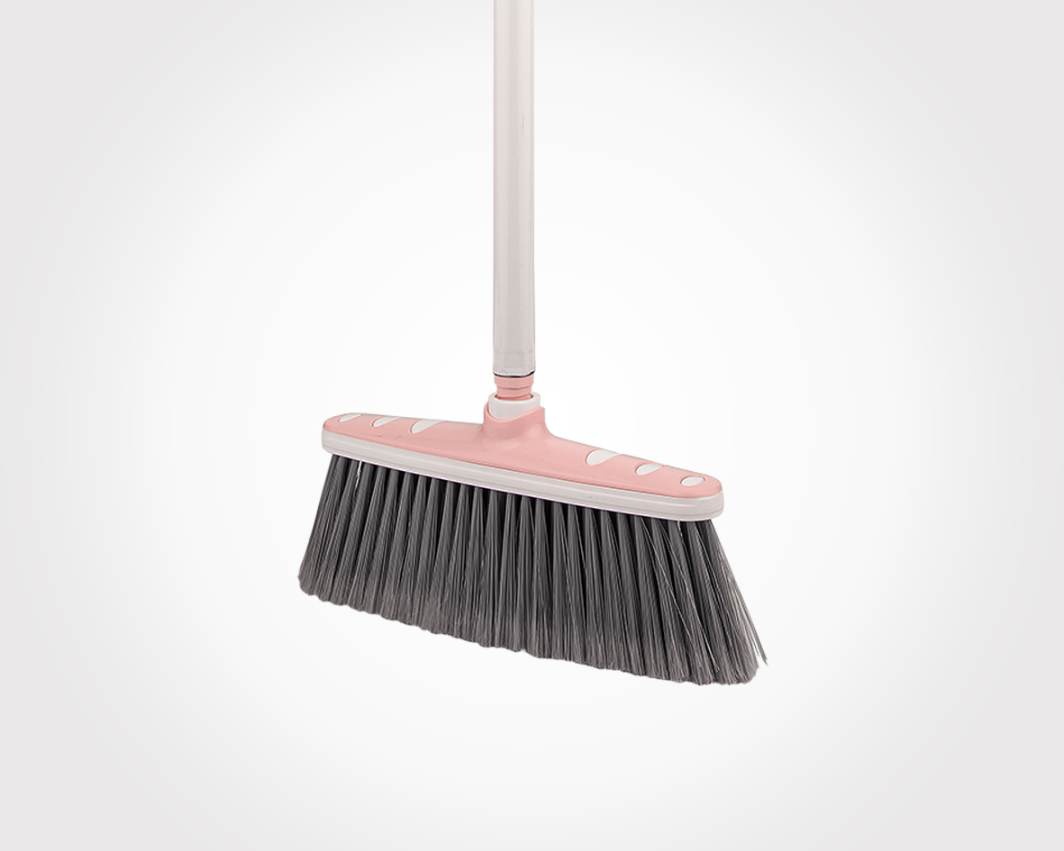 BROOM WITH HIGH HANDLE